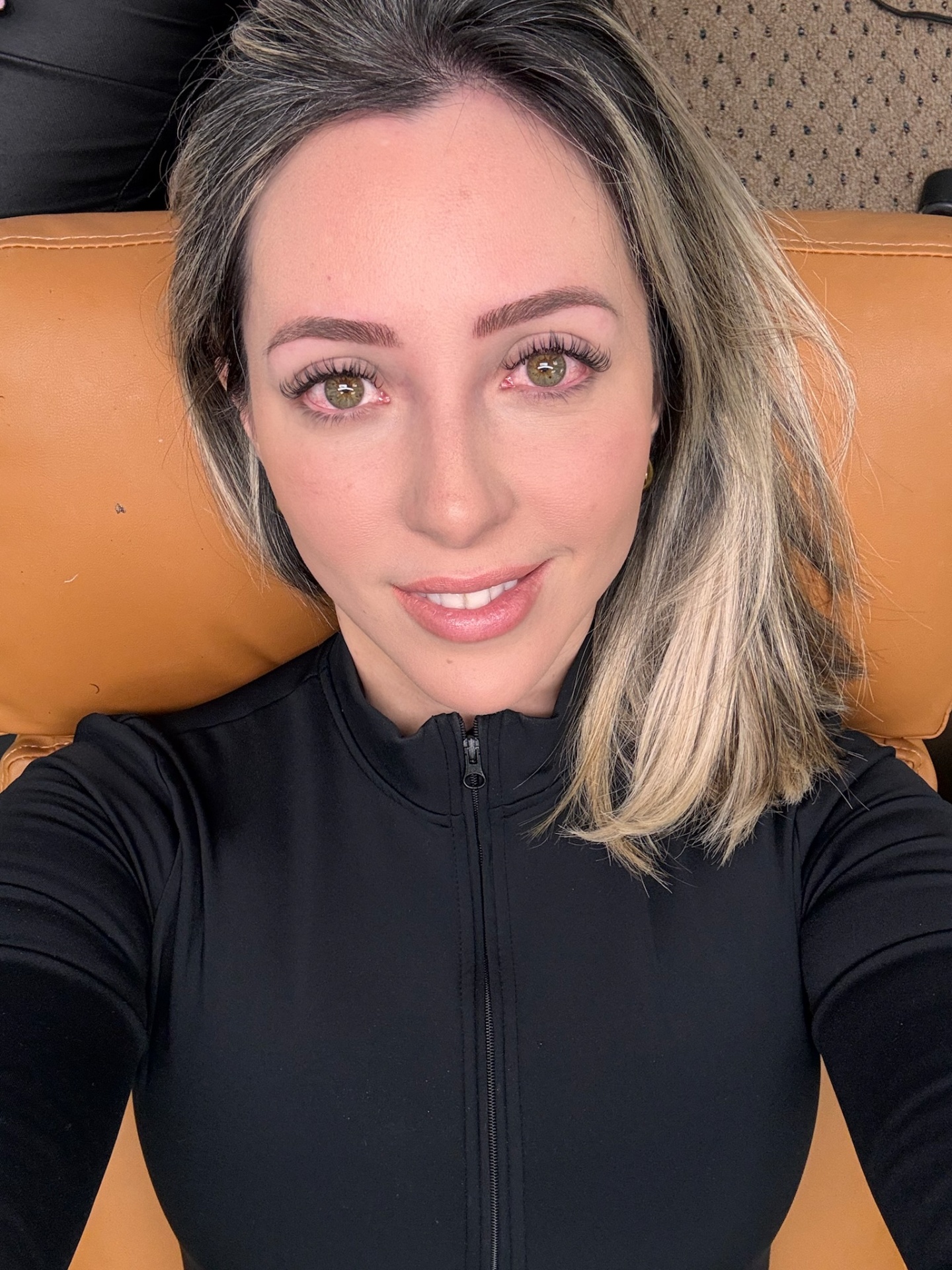 Sister's Lashes Studio client — Hybrid Volume
